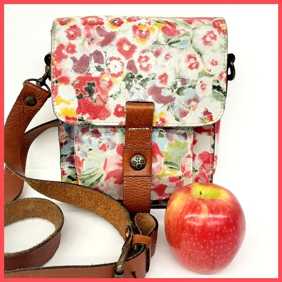 Patricia Nash Handbags - Patricia Nash Floral Leather Crossbody Bag
